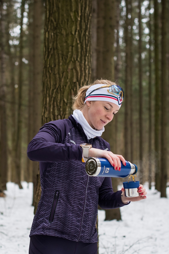 Термос серии 106 на 0.75л синий с узким горлом и молотковой эмалью - 5