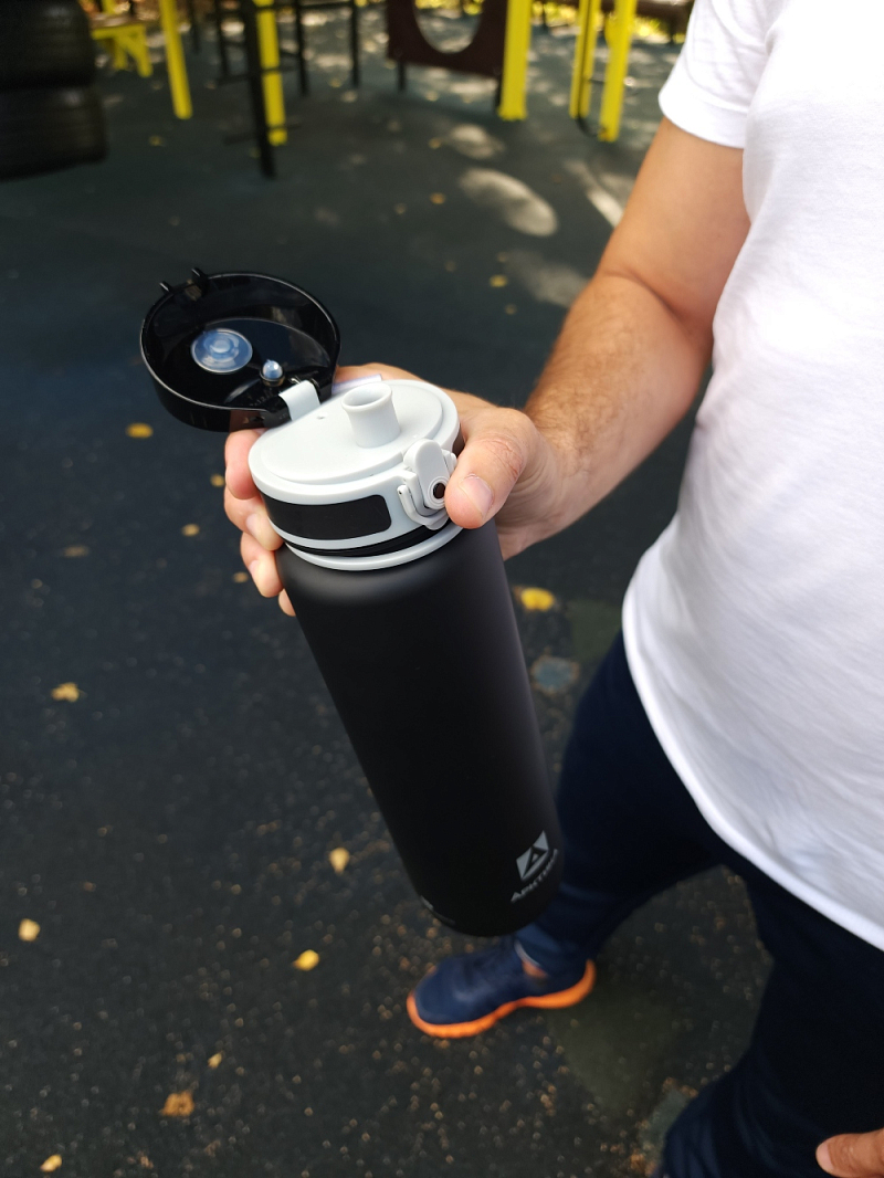 Питьевая бутылка 720 из тритана 1л, черная матовая, с ситечком - 4