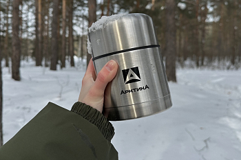 Сохраняет тепло и холод