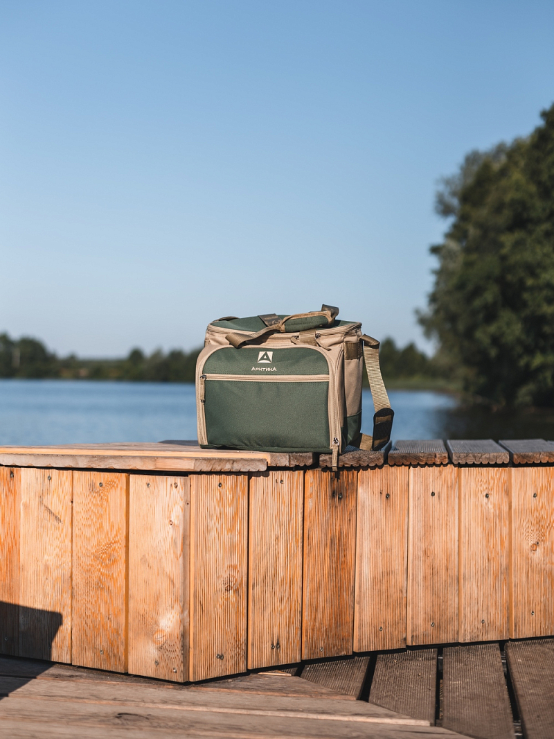 Зеленая сумка-холодильник 4100 с набором посуды на 4 чел - 2