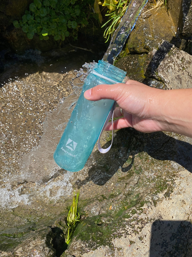 Питьевая бутылка 720 из тритана 0.5л, голубая матовая, с ситечком - 6