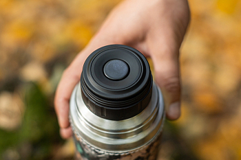 Пробка с кнопкой