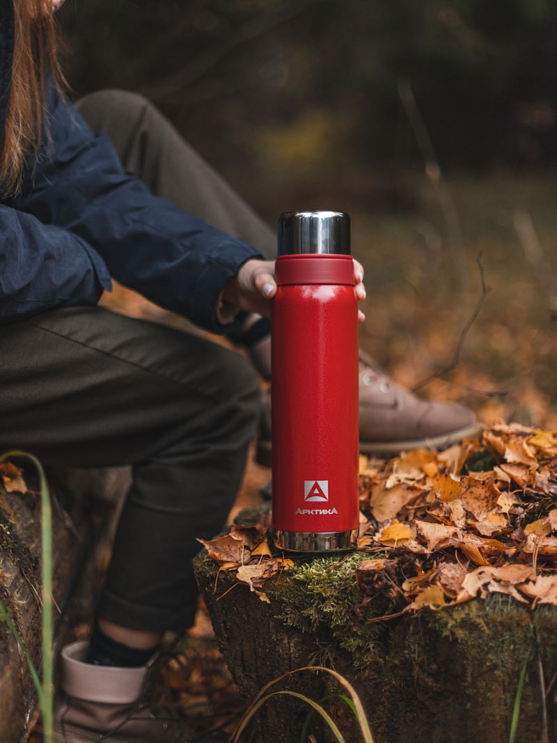 Термос серии 106 на 0.9л красный с узким горлом и молотковой эмалью - 4