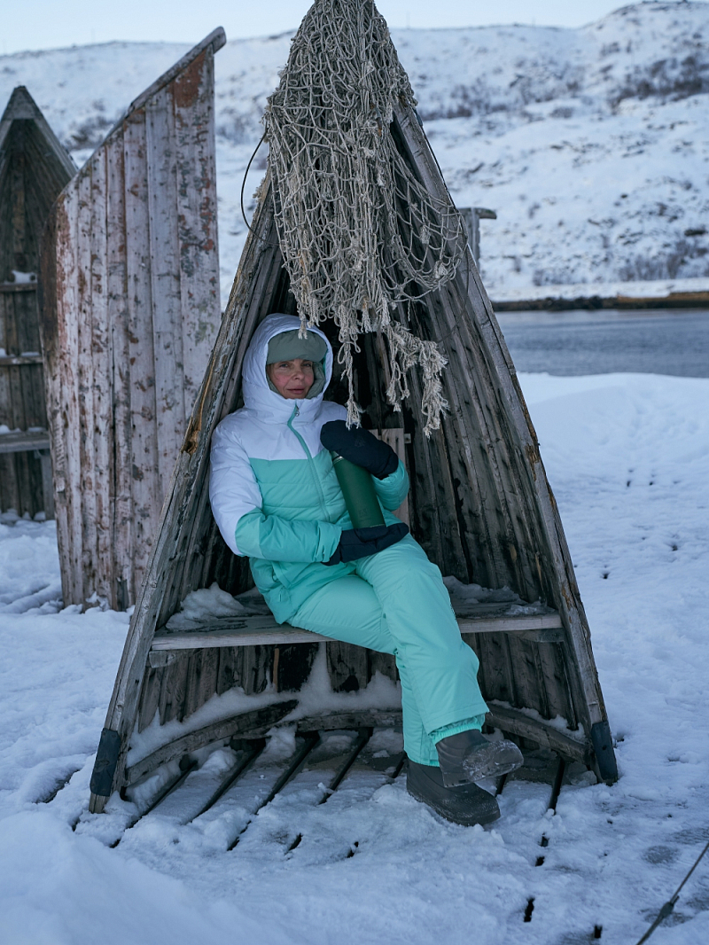 Зеленый термос с оплёткой из экокожи на 1л (уценка) - 6