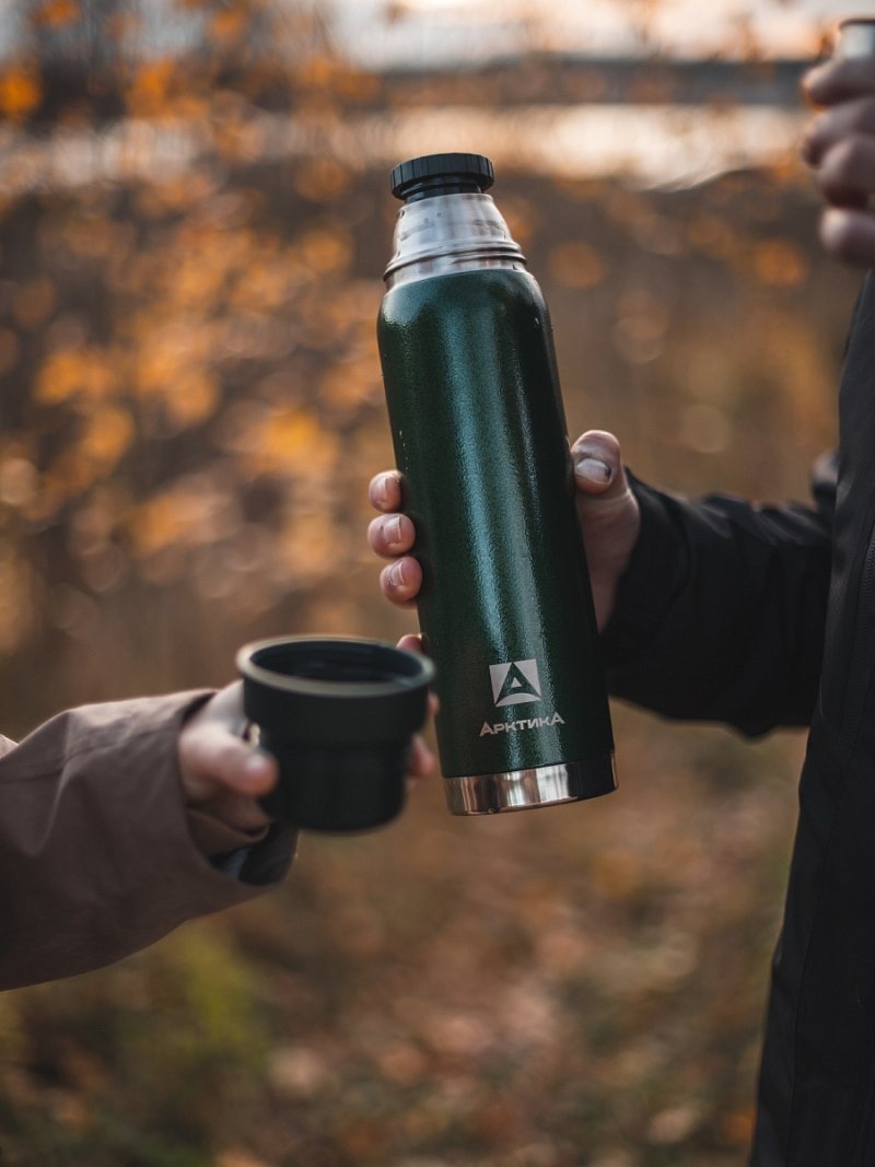 Термос серии 106 на 0.9л зелёный с узким горлом и молотковой эмалью - 6