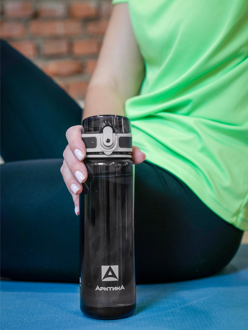 Питьевая бутылка 720 из тритана 0.5л, черная глянцевая, с ситечком - 4 Питьевая бутылка 720 из тритана 0.5л, черная глянцевая, с ситечком - 4