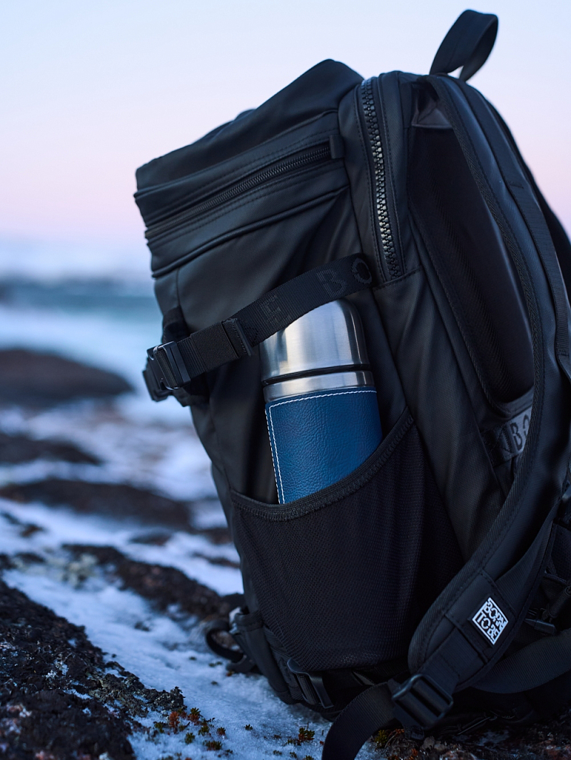 Термос 108 с синей оплёткой из экокожи на 0.5л - 6