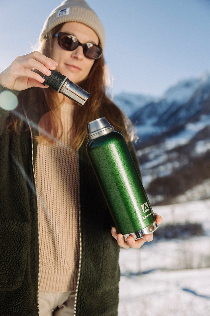 Зеленый термос 106 с узким горлом и ситечком на 1.2л - 6