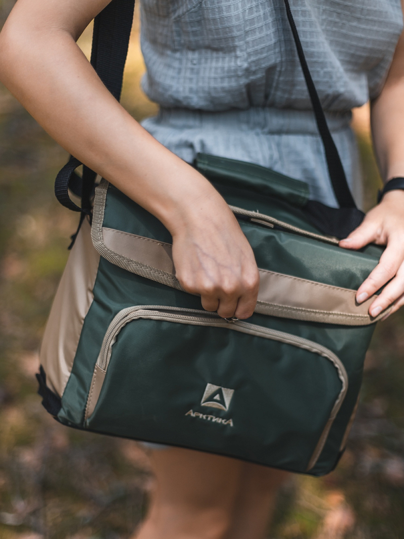 Зеленая сумка-холодильник 3001 классическая с люком на 10л - 8