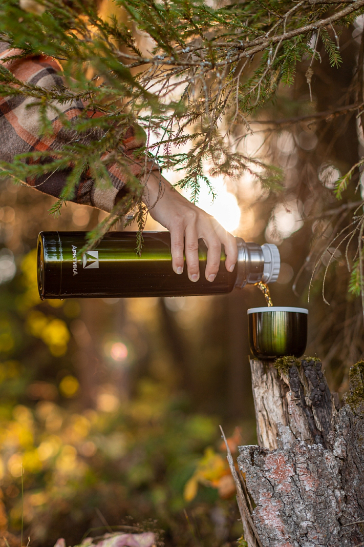 Зеленый классический термос 102 с узким горлом на 1л - 4 Зеленый классический термос 102 с узким горлом на 1л - 4