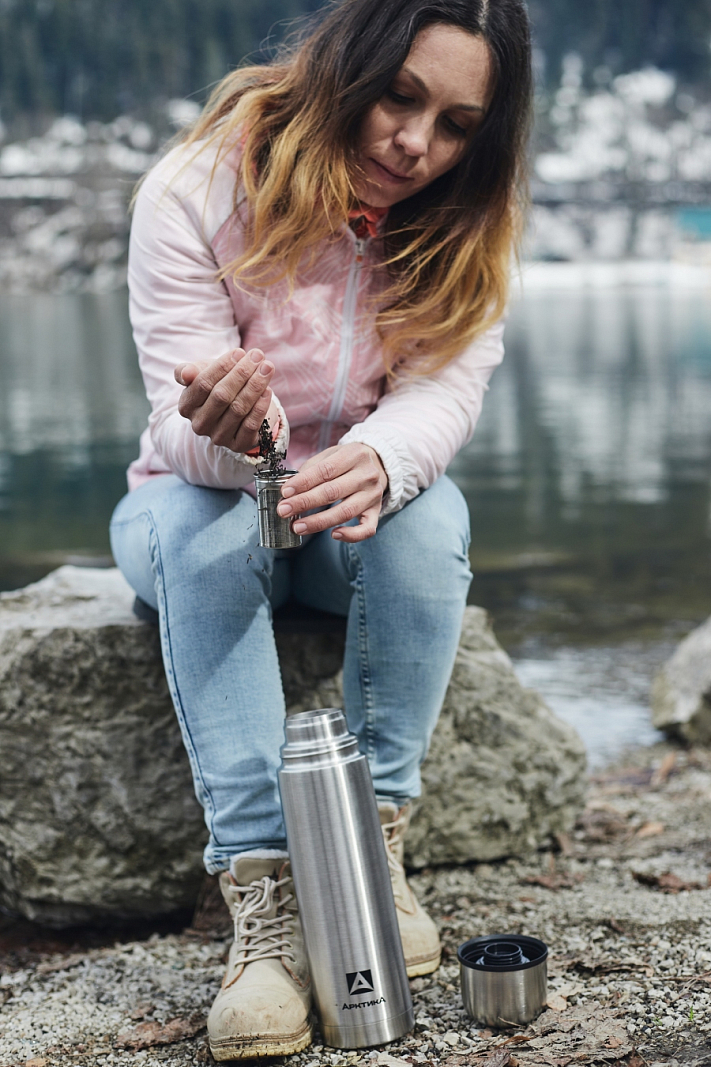 Стальной термос 101 с узким горлом и ситечком на 1л - 4