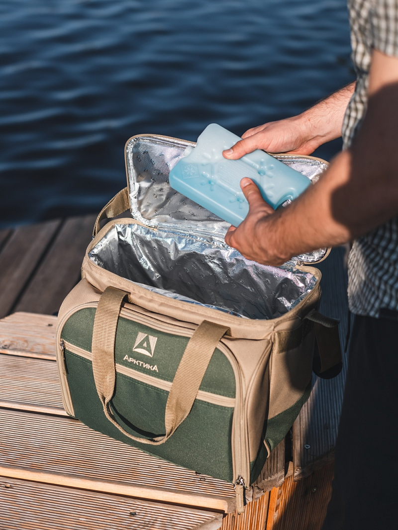 Зеленая сумка-холодильник 4100 с набором посуды на 4 чел - 5