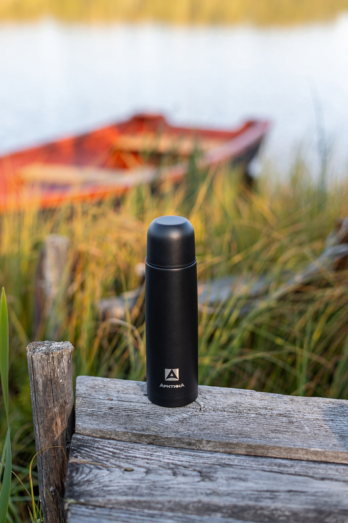 Черный текстурный классический термос 102 с узким горлом на 0.75л - 2