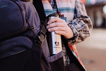 Узкий корпус