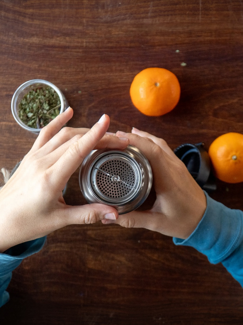 Термокружка 0.75л серии 702 стальная с ситечком - 6