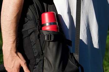 Узкий корпус