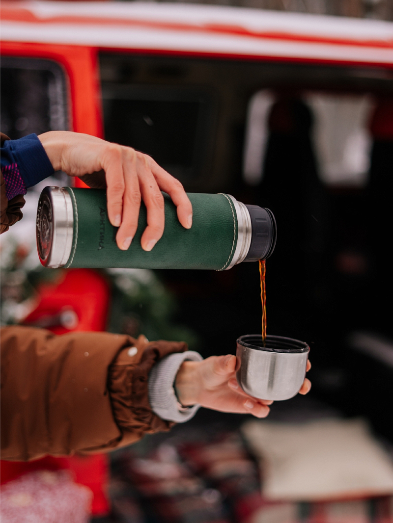 Термос серии 108 на 0.5л с зелёной оплёткой из экокожи - 4