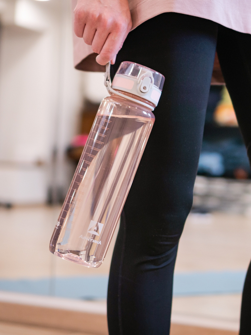 Питьевая бутылка 720 из тритана 1л, розовая глянцевая, с ситечком - 4