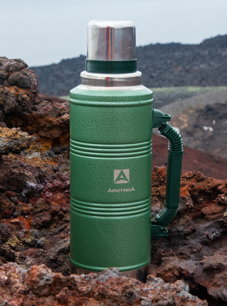 Зеленый термос 106 «УАЗИК» на 2.2л с ручкой - 6 Зеленый термос 106 «УАЗИК» на 2.2л с ручкой - 6