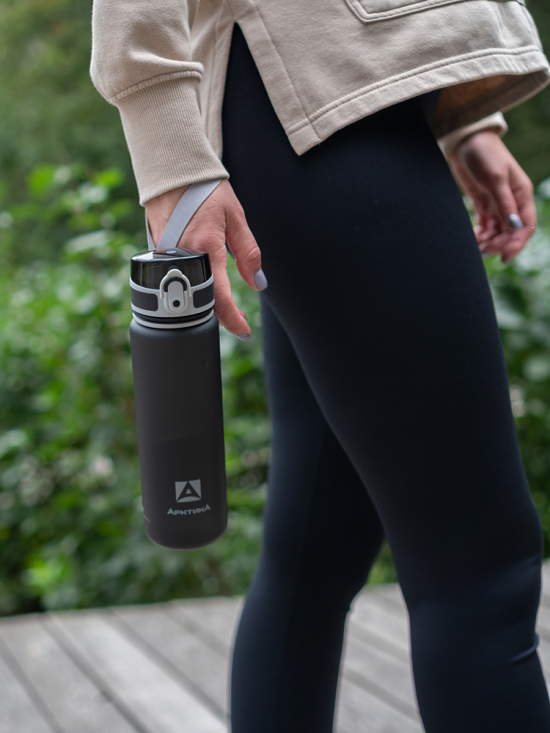 Питьевая бутылка 720 из тритана 0.5л, черная матовая, с ситечком - 10