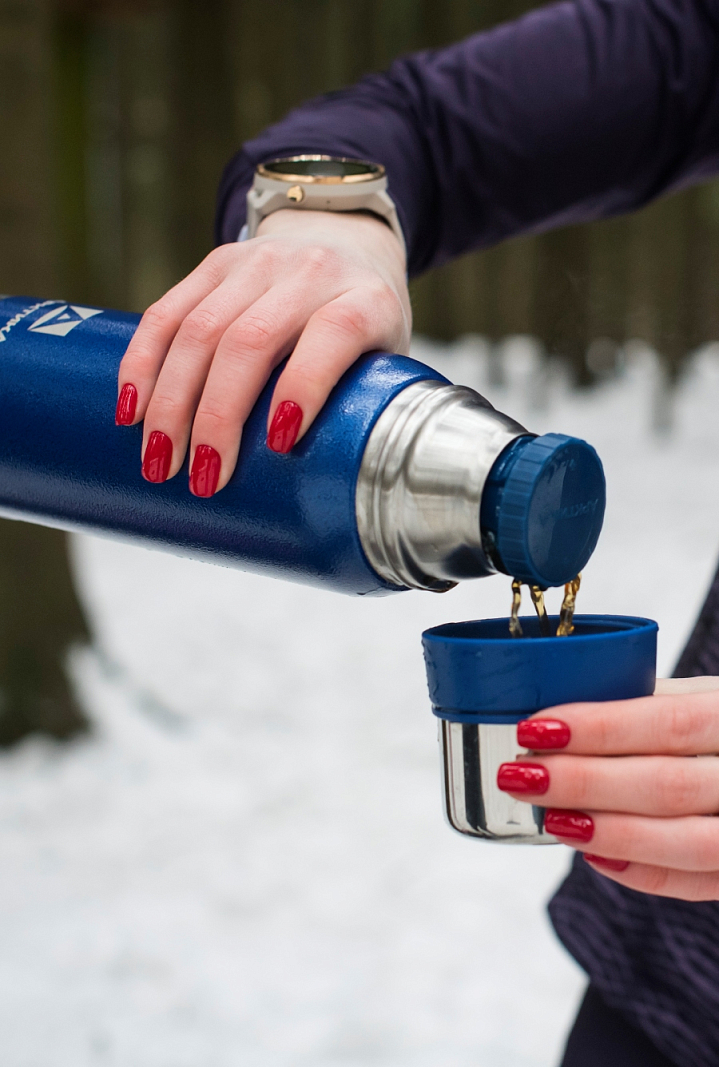 Термос серии 106 на 0.75л синий с узким горлом и молотковой эмалью - 2