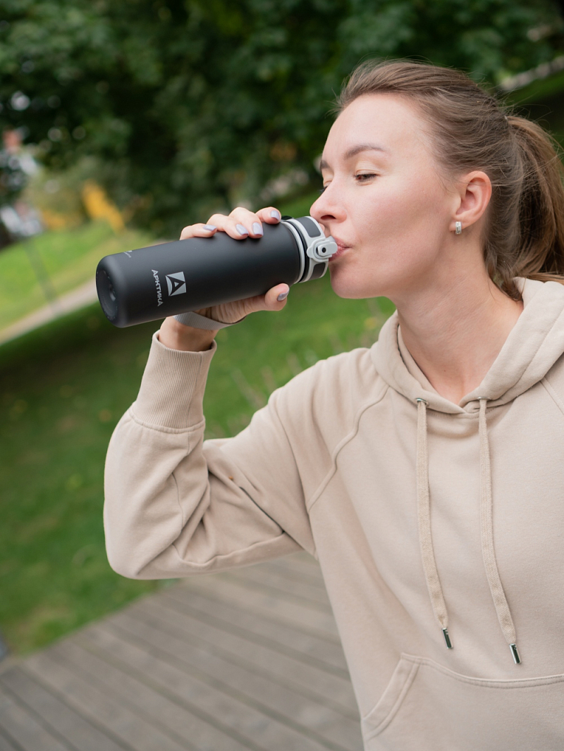 Питьевая бутылка 720 из тритана 0.5л, черная матовая, с ситечком - 6