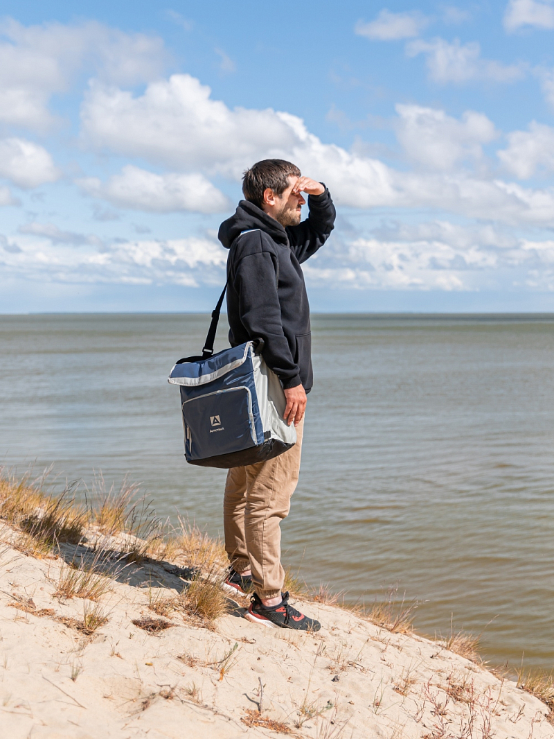 Синяя сумка-холодильник 3001 классическая с люком на 30л - 2