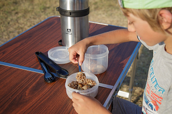 Внутри 3 контейнера