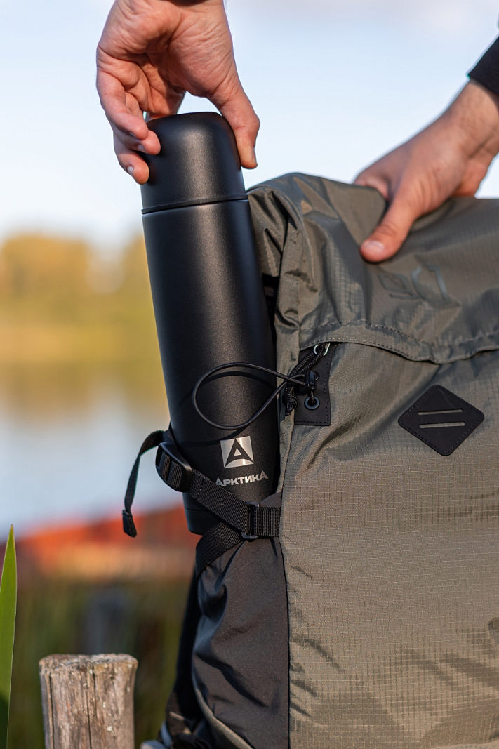 Черный текстурный классический термос 102 с узким горлом на 0.75л - 6